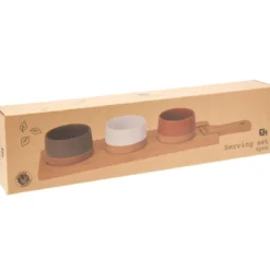 Ceramiczne miseczki do serwowani, drewniana taca