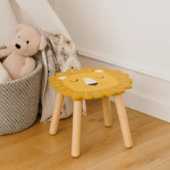 Drewniany stołek dziecięcy SAFARI z motywem zwierząt, 28 cm