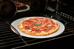 Kamień do pieczenia pizzy, chleba + metalowa podstawka do podawania