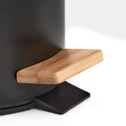 Kosz łazienkowy z metalu i bambusa, Ø 16,8 cm