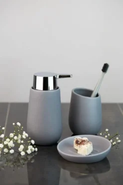 Kubek ceramiczny na szczoteczki BADI, WENKO