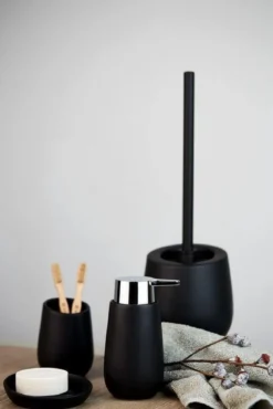 Kubek ceramiczny na szczoteczki BADI, WENKO