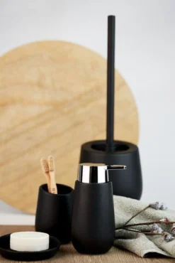 Kubek ceramiczny na szczoteczki BADI, WENKO