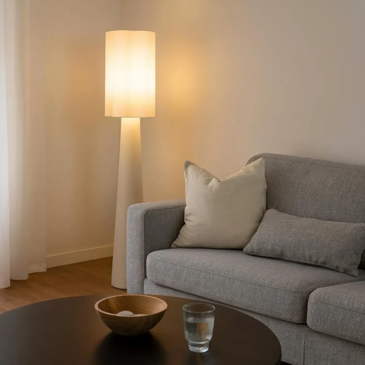 Lampa podłogowa BLANCA, Ø 28 x 124 cm, beżowa