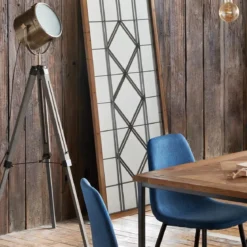 Lampa podłogowa na 3 nogach, wys. 152 cm