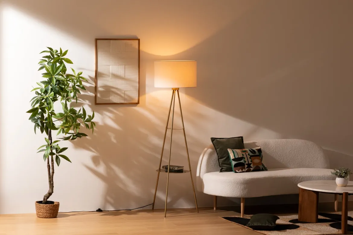 Lampa podłogowa trójnóg ARTHUS, 163 cm