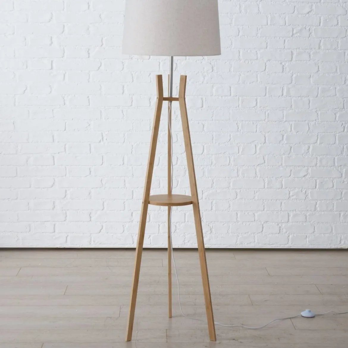 Lampa stojąca do salonu AVAL, klosz z materiału imitującego len, 153 cm
