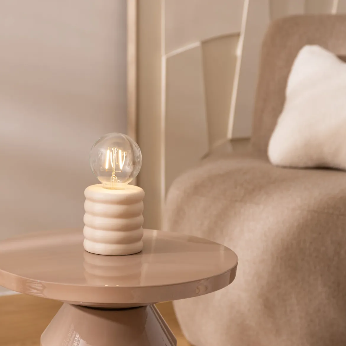 Lampa stołowa żarówka PERRY, Ø 9 cm