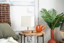 Lampa stołowa z kwadratowym abażurem, 24 cm