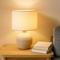 Lampa stołowa z okrągłą podstawą cementową, abażur lniany, Ø 32 x 47 cm