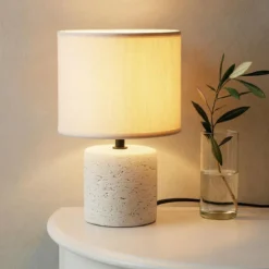 Lampa stołowa z podstawą cementową, abażur lniany, Ø 20,5 x 31 cm