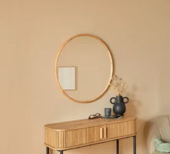 Lustro ścienne KIM w drewnianej ramie, Ø 75 cm