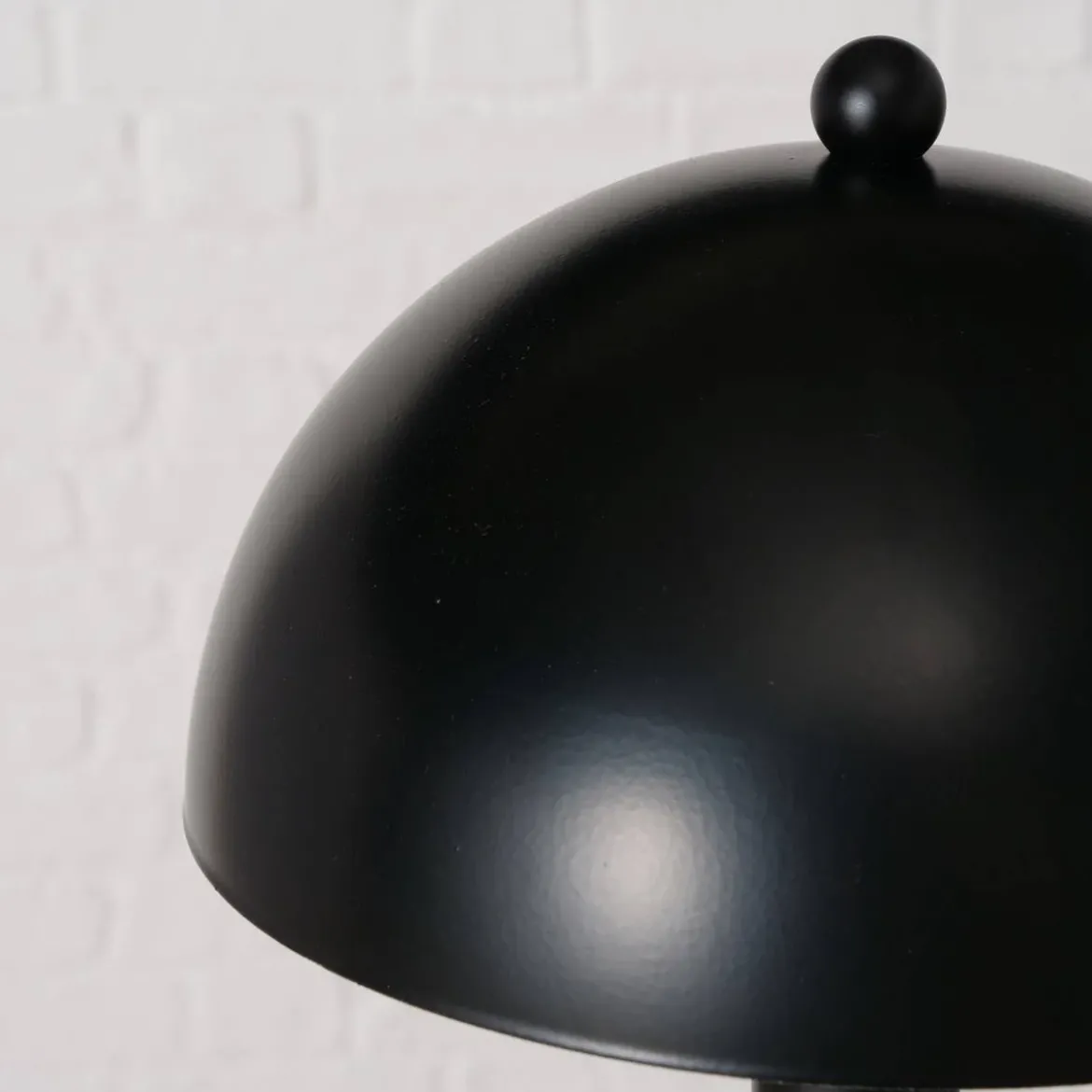 Metalowa lampa stołowa Petunia, 41 cm