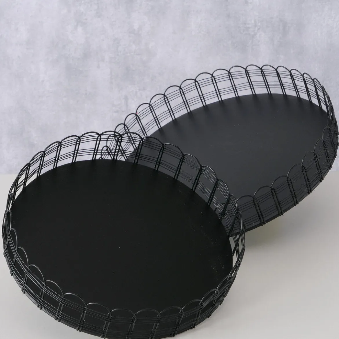 Metalowe tace WEIRY, 2 sz. Ø 25-31 cm