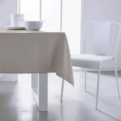 Obrus Minimal, poliester, 150 x 250 cm