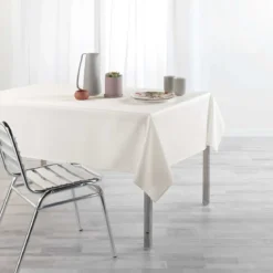 Obrus plamoodporny NEWTON, 140 x 250 cm