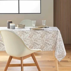 Obrus plamoodporny w listki, 145 x 240 cm, NEDELIA