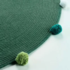 Okrągły dywanik z pomponami POMPOMPARTY, Ø 90 cm