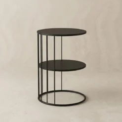 Okrągły stolik kawowy z metalu, z półką RODA, 52 cm
