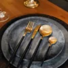 Ozdobny talerz deserowy