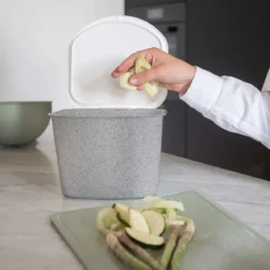 Pojemnik na odpady organiczne, kosz na śmieci BIBO, śmietniczek, 3 l, KOZIOL