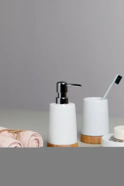 Pojemnik na szczoteczki, dozownik do mydła, mydelniczka i szczotka do wc BAMBOO - zestaw