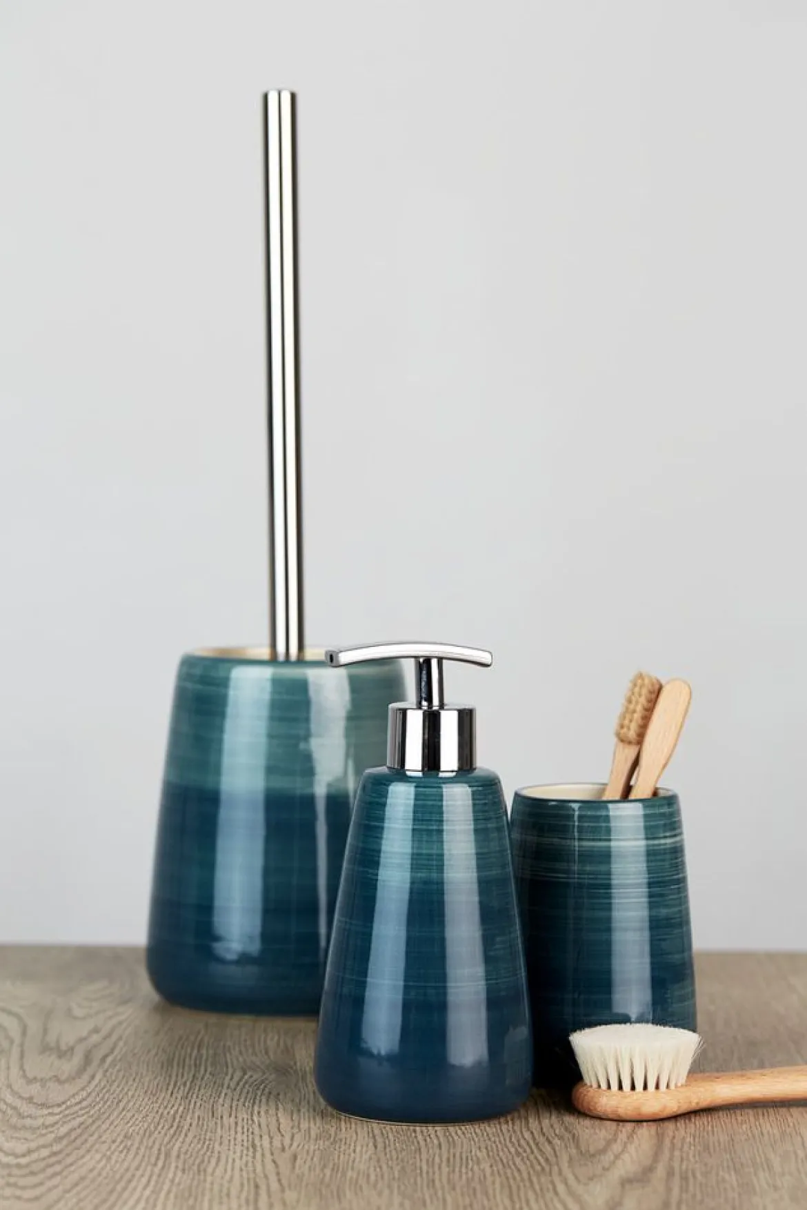 Pojemnik na szczotkę POTTERY + szczotka WC, WENKO
