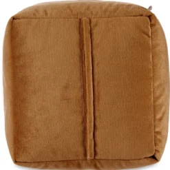 Pufa obita aksamitem, 30 x 30 cm