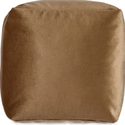 Pufa obita aksamitem, 30 x 30 cm