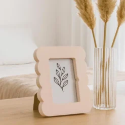 Ramka na zdjęcie z falowanym brzegiem BASE, 16 x 2,2 x 20,8 cm