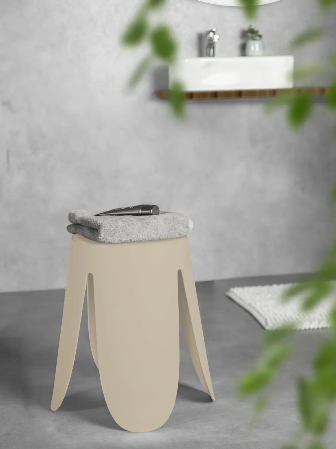Stołek łazienkowy COMISO, Ø 44,5 cm x 46 cm, WENKO