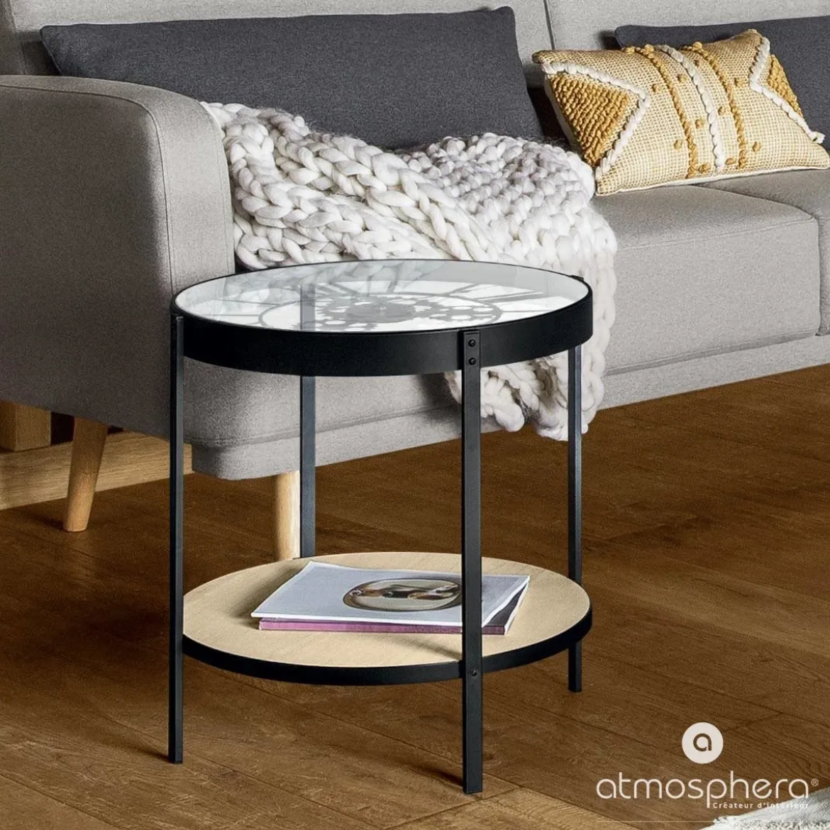 Stolik kawowy z zegarem i półką MECA, Ø 49 cm, metalowy