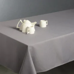 Stylowy obrus plamoodporny na stół