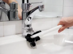 Szczotka do szorowania z długą rączką
