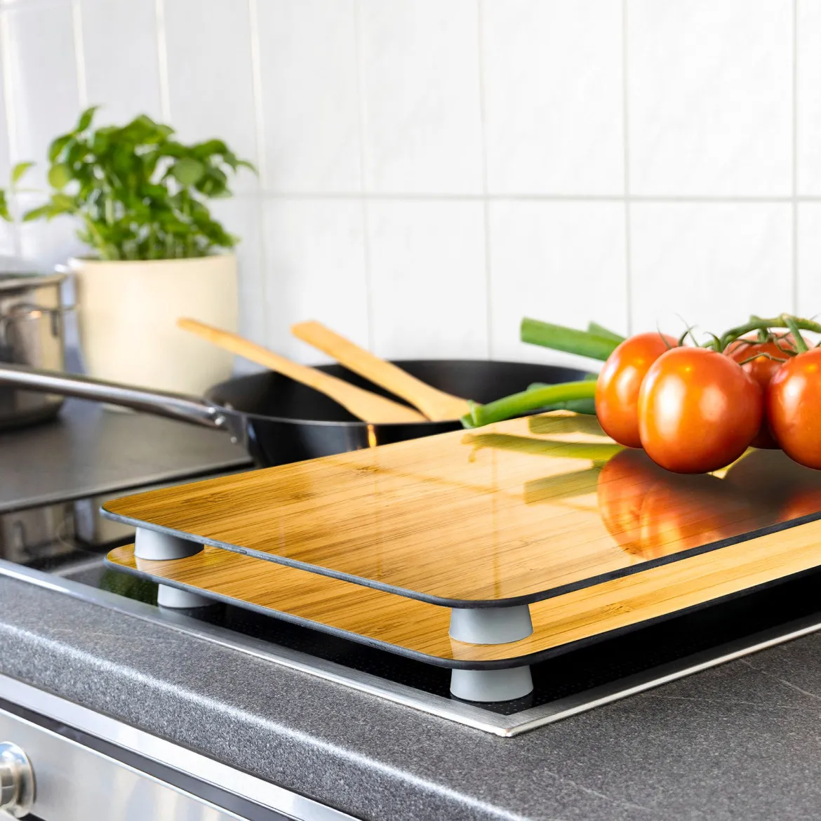 Szklane płyty ochronne WOODEN LOOK na kuchenkę – 2 sztuki, WENKO