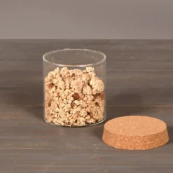 Szklany pojemnik kuchenny z korkowym zamknięciem