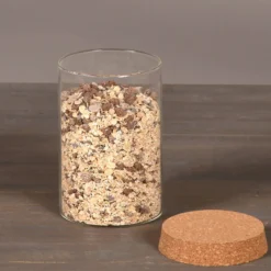 Szklany pojemnik kuchenny z korkowym zamknięciem