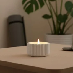 Świeca woskowa LED z płomieniem 3D, Ø 10 cm