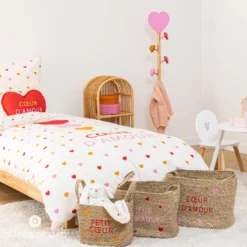 Wieszak stojący dla dzieci LOVE, haczyki serduszka, 135 cm