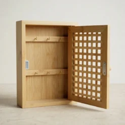 Wisząca szafka na klucze KIZU, 19 x 27 x 6 cm, bambus