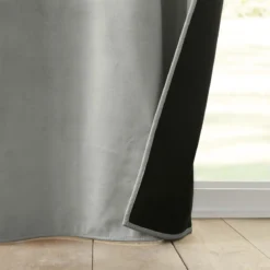 Zasłona termiczna na przelotkach VELVET, warstwa podwójnego polaru z mikrofibry, 140 x 260 cm