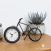 Zegar stołowy metalowy, motyw roweru, 29 cm