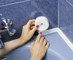 Zestaw dwóch taśm uszczelniających do brodzika, 3,5 m, szerokość 5 cm i 2,8 cm, WENKO