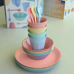 Zestaw naczyń turystycznych NORA MACARONS, 16-częściowy, KOZIOL